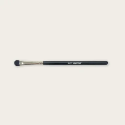 Saint Minerals Deluxe Eyeshadow Brush